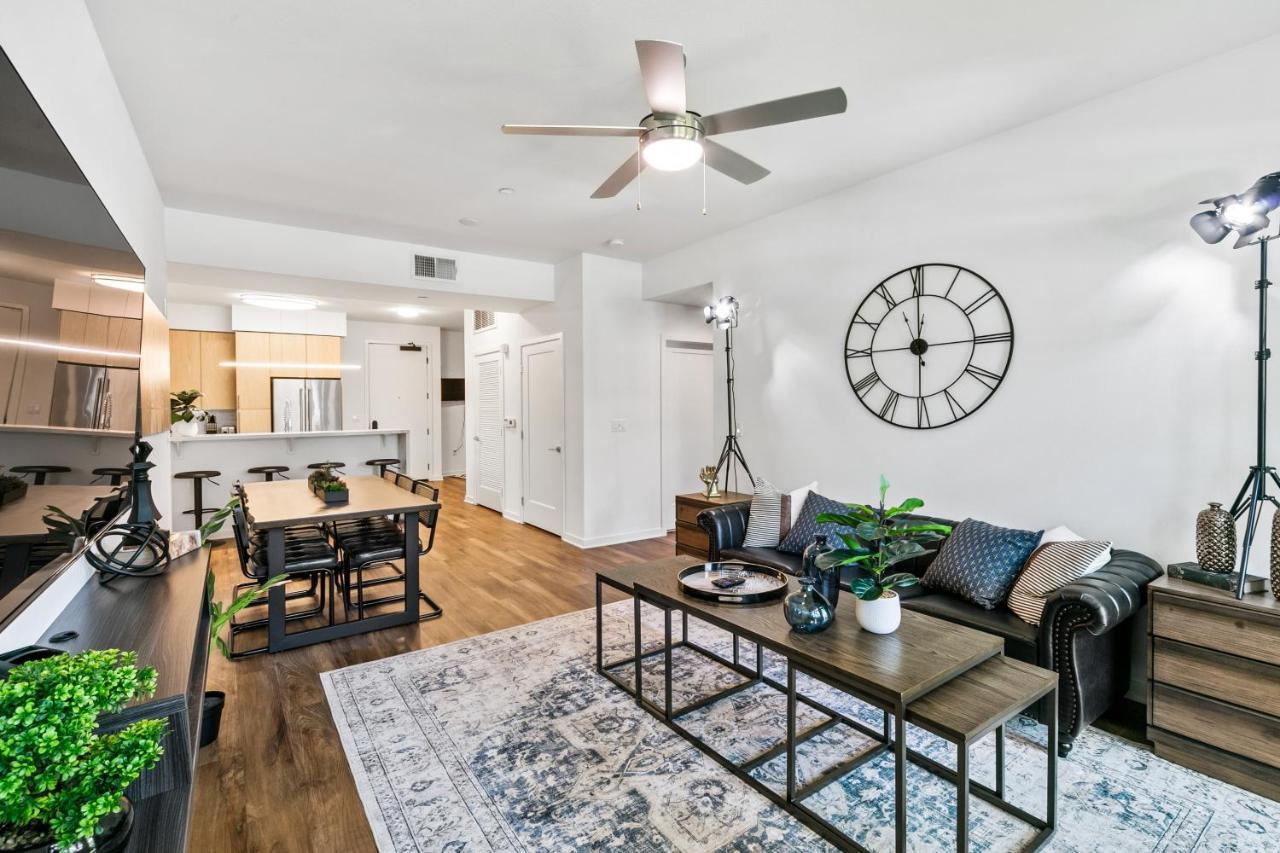 Beverly Grove Chic City Oasis 2 Bedroom Apt With Den 138 Los Angeles Exterior foto