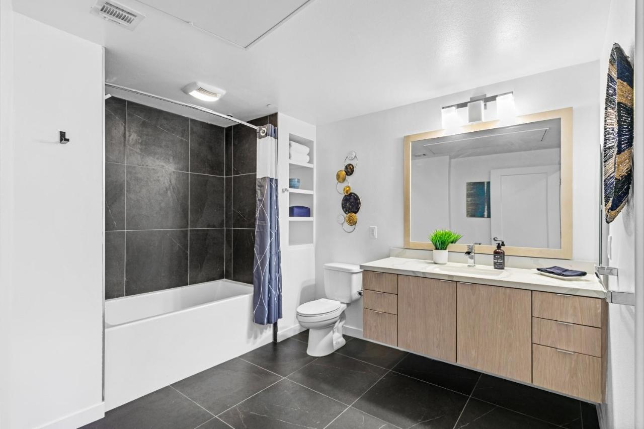 Beverly Grove Chic City Oasis 2 Bedroom Apt With Den 138 Los Angeles Exterior foto