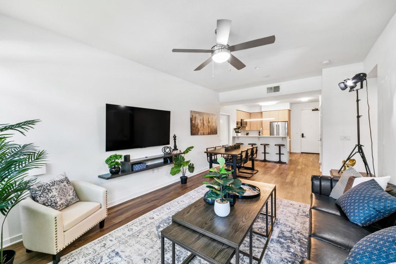 Beverly Grove Chic City Oasis 2 Bedroom Apt With Den 138 Los Angeles Exterior foto